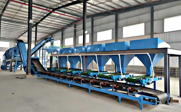 稱重飼料配料系統(tǒng) 稱重飼料配料系統(tǒng)